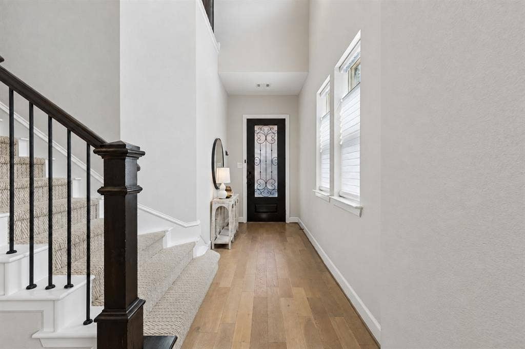 8615 Thorbrush Place, Dallas, TX 75238 8615 Thorbrush Place, Dallas, TX 75238