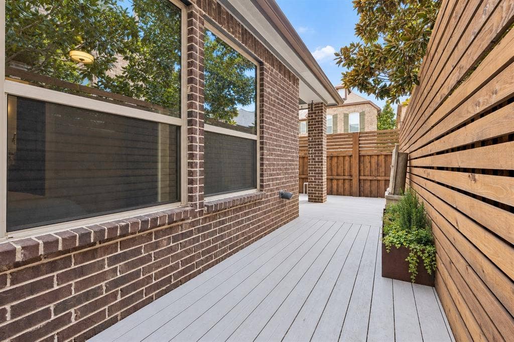 8615 Thorbrush Place, Dallas, TX 75238 8615 Thorbrush Place, Dallas, TX 75238