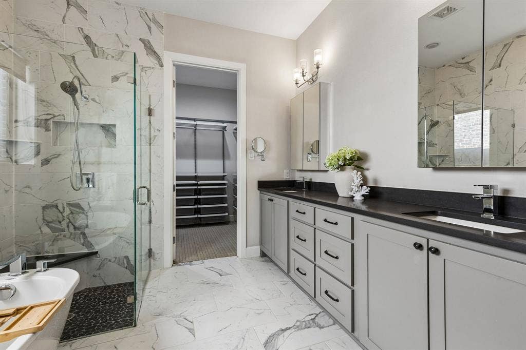 8615 Thorbrush Place, Dallas, TX 75238 8615 Thorbrush Place, Dallas, TX 75238