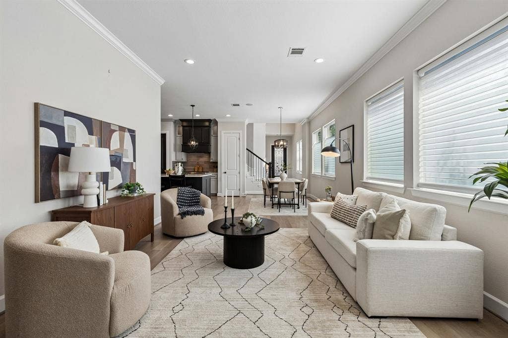 8615 Thorbrush Place, Dallas, TX 75238 8615 Thorbrush Place, Dallas, TX 75238