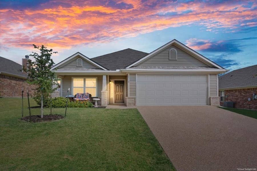Property photo for 2518 Yoder Lane, Robinson, TX