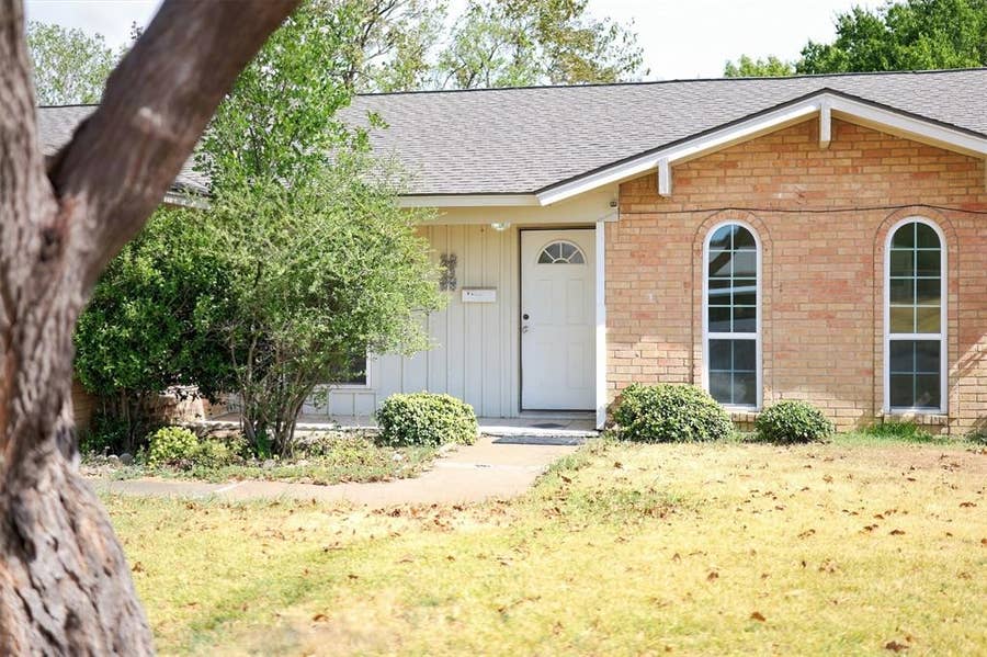 Property photo for 4207 Rainier Street, Irving, TX