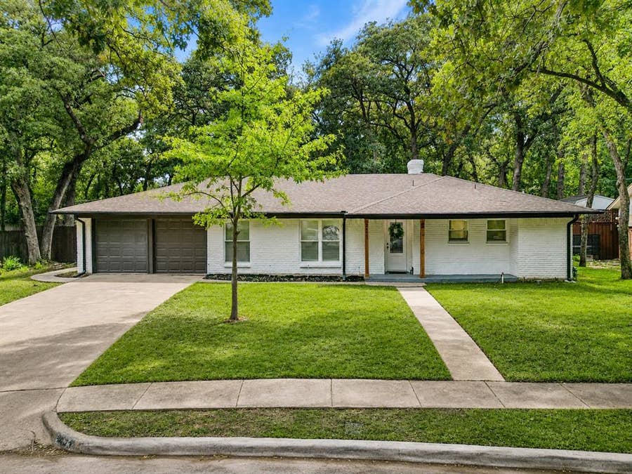 Property photo for 2633 Locksley, Irving, TX