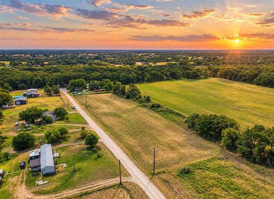 Property photo for TBD L3 Alto Lane, Gholson, TX