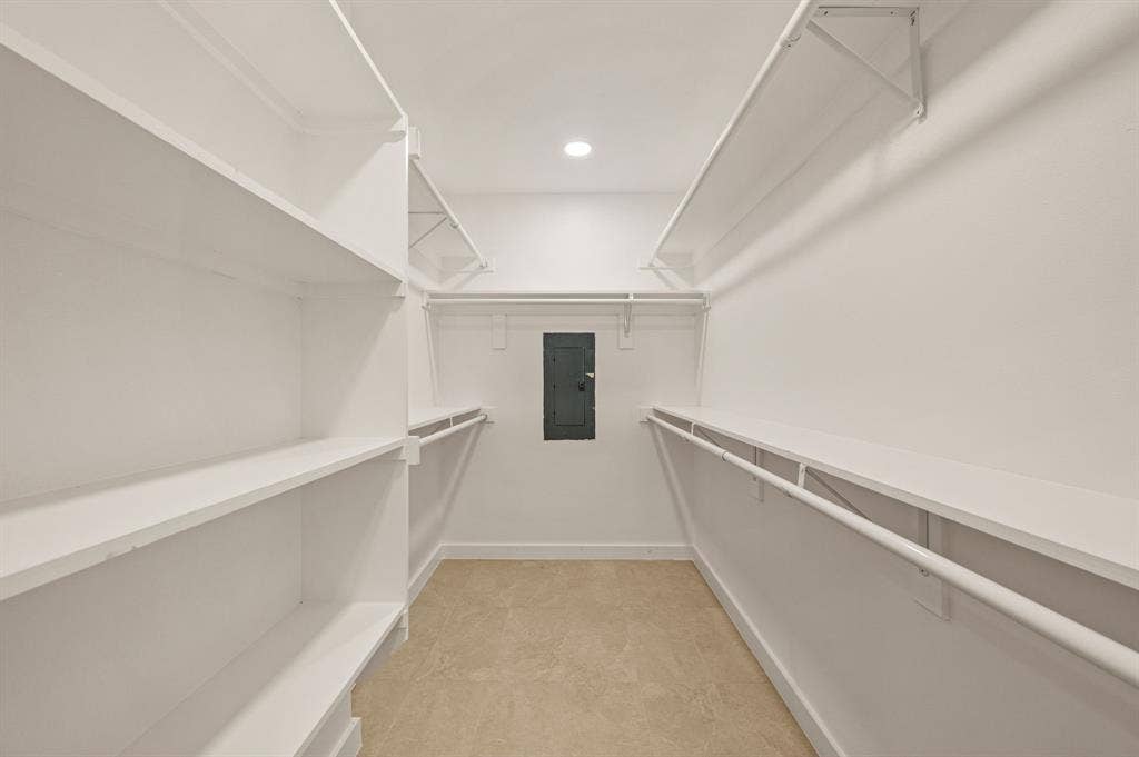 1003 Summit Circle, Carrollton, TX 75006 1003 Summit Circle, Carrollton, TX 75006