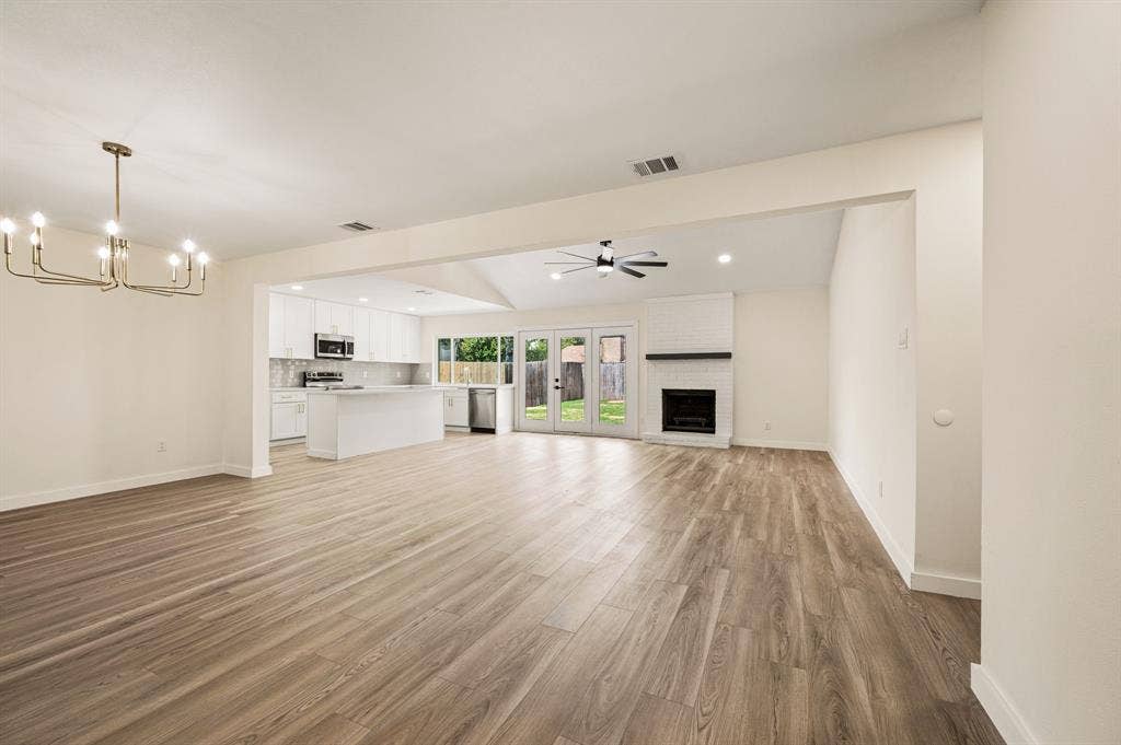 1003 Summit Circle, Carrollton, TX 75006 1003 Summit Circle, Carrollton, TX 75006