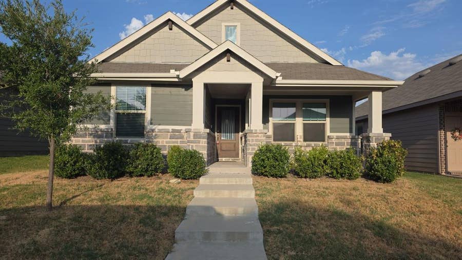 Property photo for 2837 Brittlebush Drive, Fort Worth, TX
