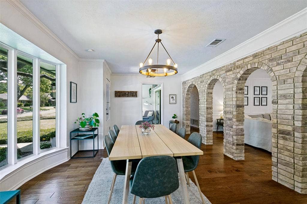 2736 Grandview Drive, Plano, TX 75075 2736 Grandview Drive, Plano, TX 75075