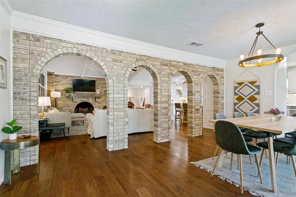 2736 Grandview Drive, Plano, TX 75075 2736 Grandview Drive, Plano, TX 75075
