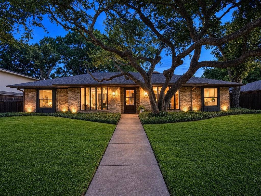 2736 Grandview Drive, Plano, TX 75075 2736 Grandview Drive, Plano, TX 75075