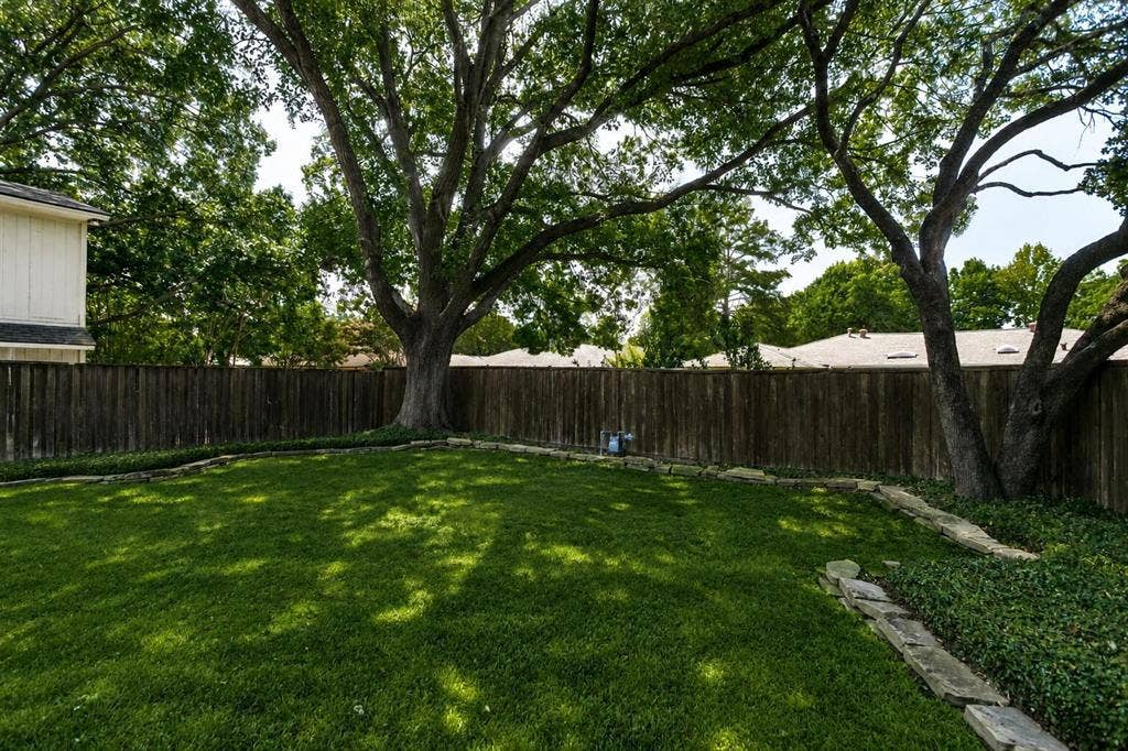2736 Grandview Drive, Plano, TX 75075 2736 Grandview Drive, Plano, TX 75075