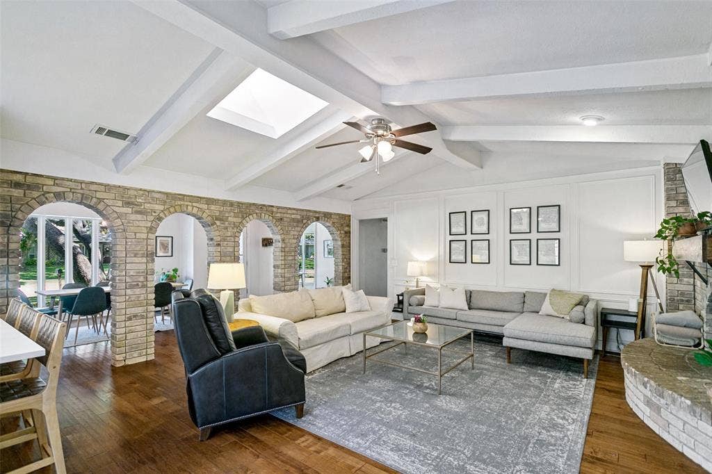 2736 Grandview Drive, Plano, TX 75075 2736 Grandview Drive, Plano, TX 75075