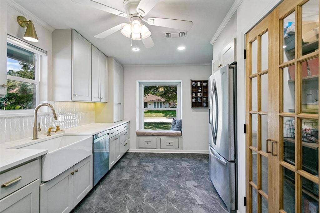 2736 Grandview Drive, Plano, TX 75075 2736 Grandview Drive, Plano, TX 75075