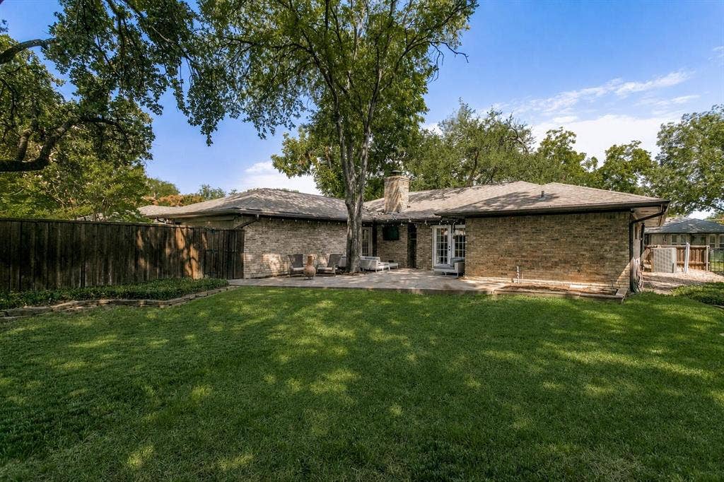 2736 Grandview Drive, Plano, TX 75075 2736 Grandview Drive, Plano, TX 75075