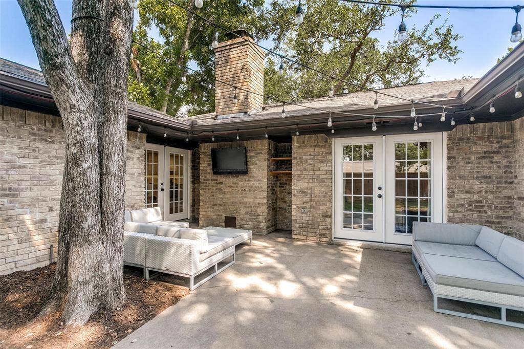 2736 Grandview Drive, Plano, TX 75075 2736 Grandview Drive, Plano, TX 75075