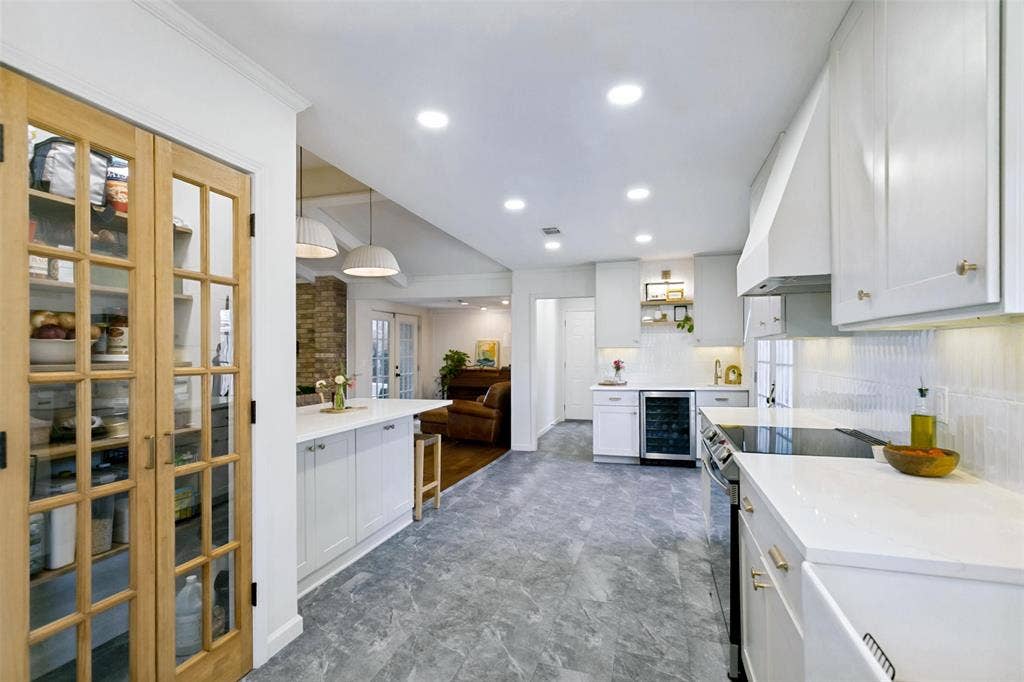 2736 Grandview Drive, Plano, TX 75075 2736 Grandview Drive, Plano, TX 75075