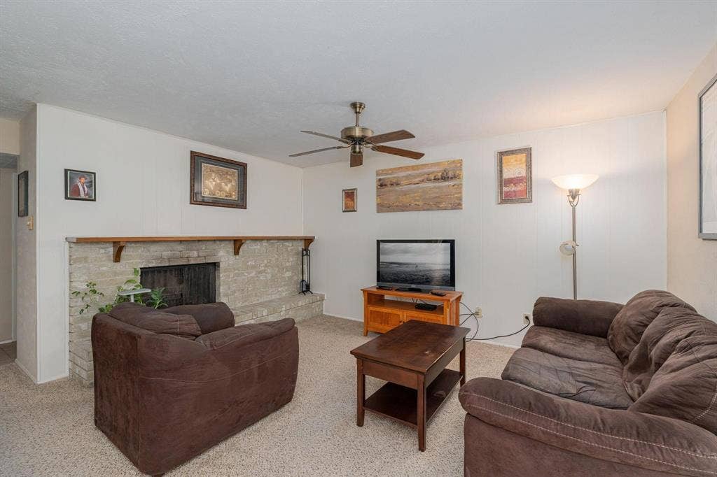 1201 Whitehall Drive, Plano, TX 75023 1201 Whitehall Drive, Plano, TX 75023