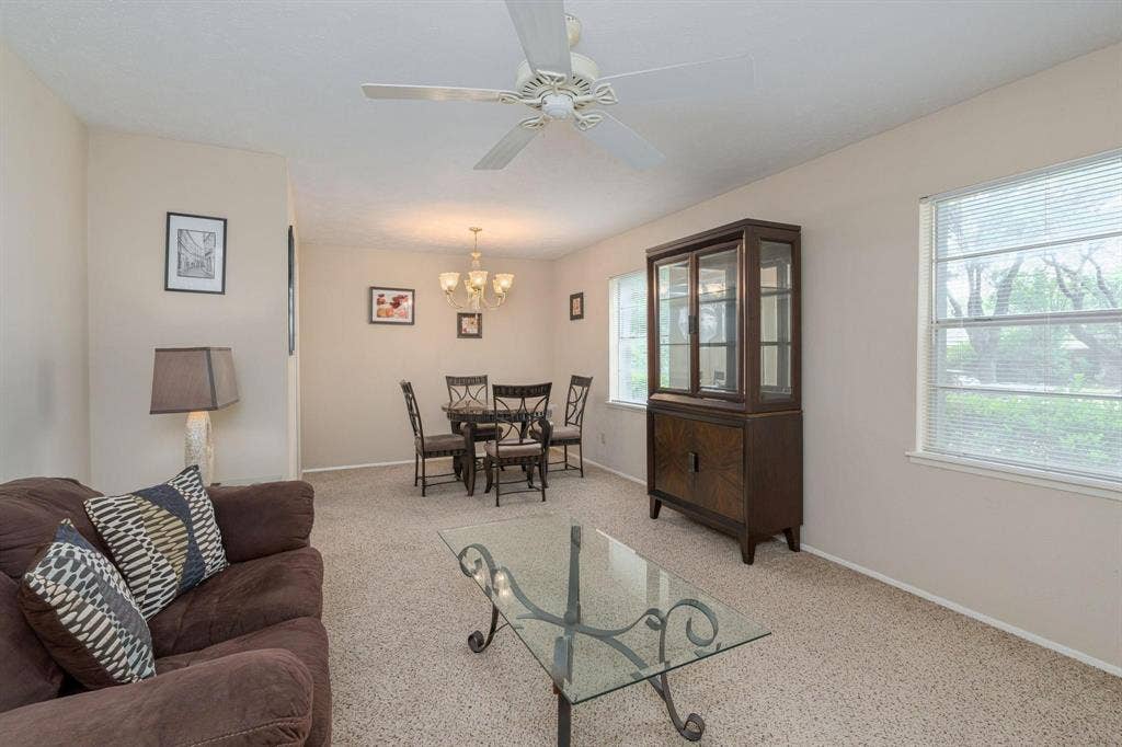1201 Whitehall Drive, Plano, TX 75023 1201 Whitehall Drive, Plano, TX 75023