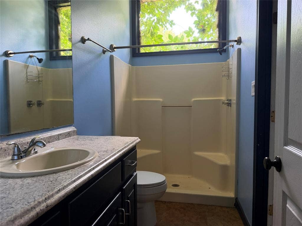 2071 W Point Tap Road, Palestine, TX 75803 2071 W Point Tap Road, Palestine, TX 75803