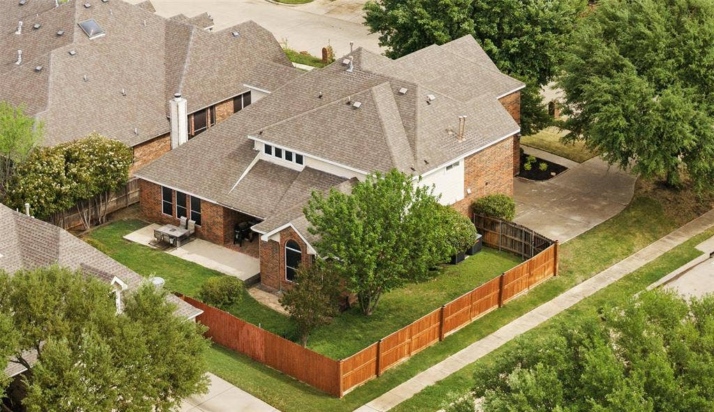 1301 Bramble Lane, Mansfield, TX 76063