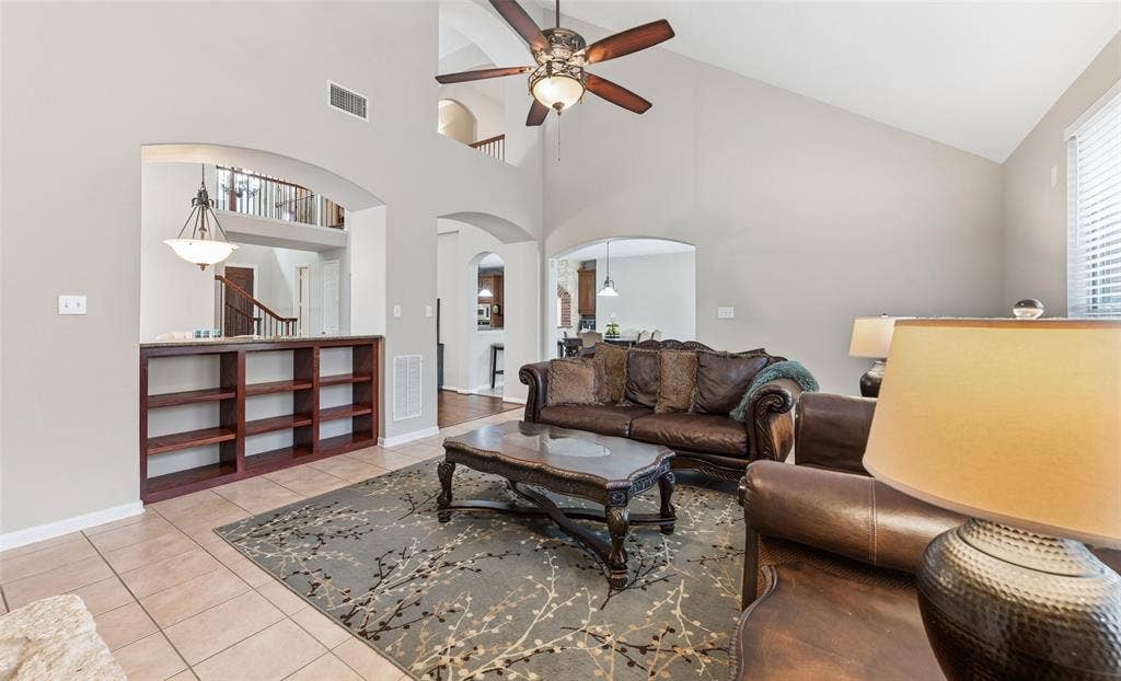 1301 Bramble Lane, Mansfield, TX 76063