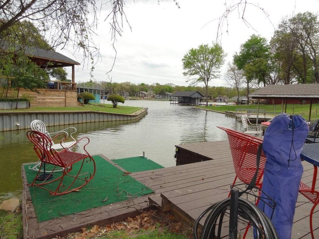 2052 Kanakoa Dr North, Tool, TX 75143 2052 Kanakoa Dr North, Tool, TX 75143