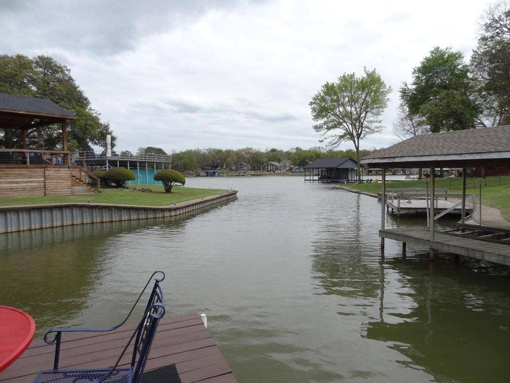 2052 Kanakoa Dr North, Tool, TX 75143 2052 Kanakoa Dr North, Tool, TX 75143