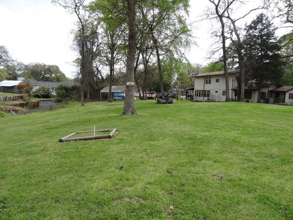 2052 Kanakoa Dr North, Tool, TX 75143 2052 Kanakoa Dr North, Tool, TX 75143