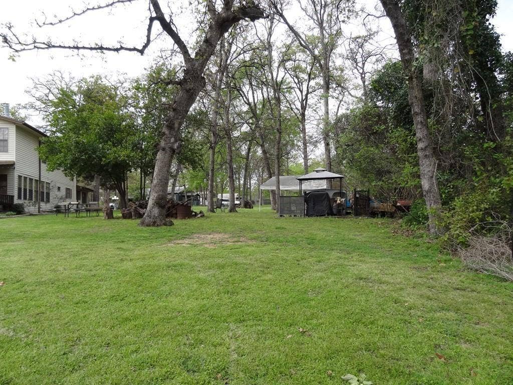 2052 Kanakoa Dr North, Tool, TX 75143 2052 Kanakoa Dr North, Tool, TX 75143