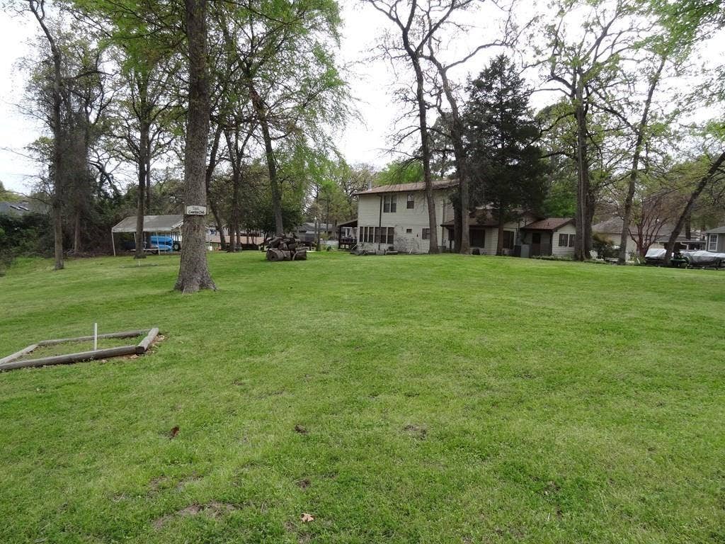 2052 Kanakoa Dr North, Tool, TX 75143 2052 Kanakoa Dr North, Tool, TX 75143