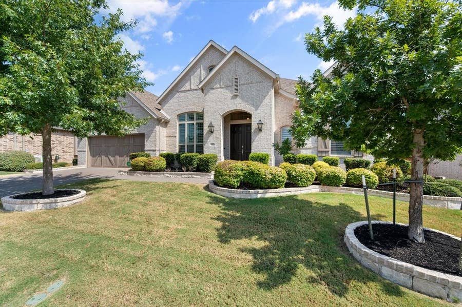 Property photo for 2802 Maverick Way, Celina, TX