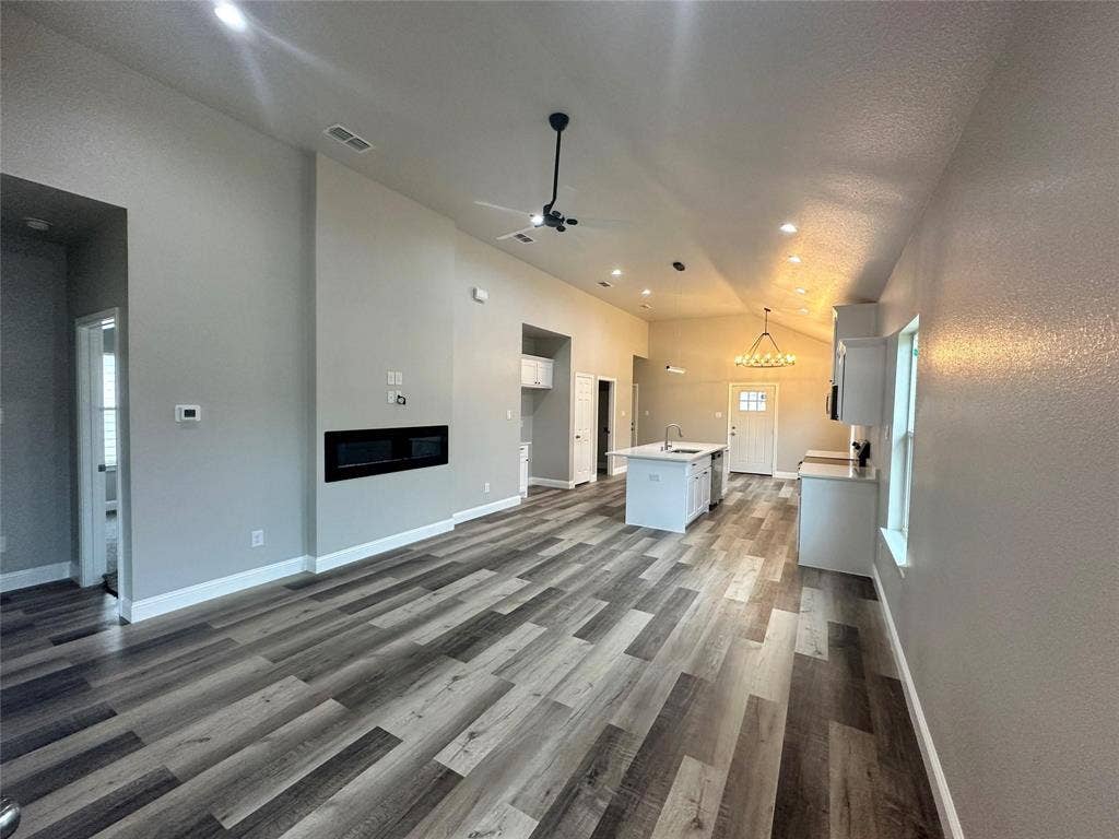 825 Edgar Street, Greenville, TX 75401