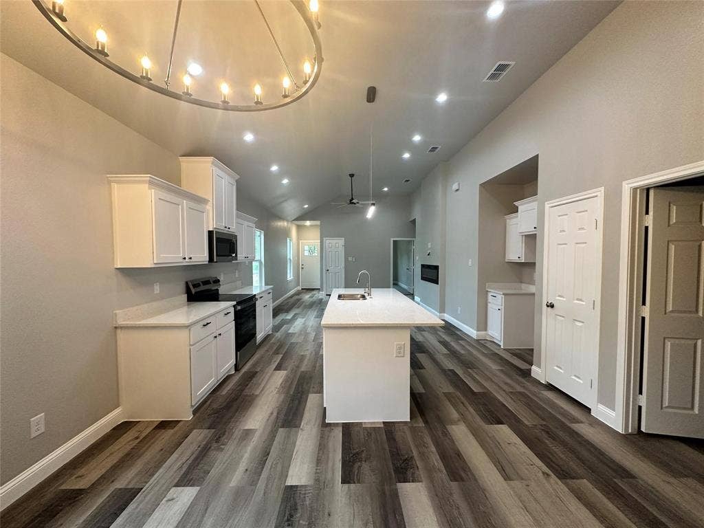 825 Edgar Street, Greenville, TX 75401