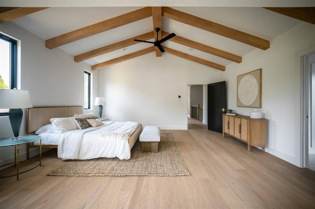 9011 Livenshire Drive, Dallas, TX 75238 9011 Livenshire Drive, Dallas, TX 75238