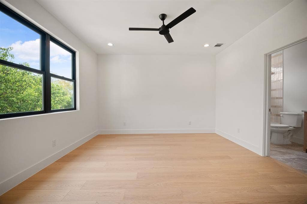 9011 Livenshire Drive, Dallas, TX 75238 9011 Livenshire Drive, Dallas, TX 75238