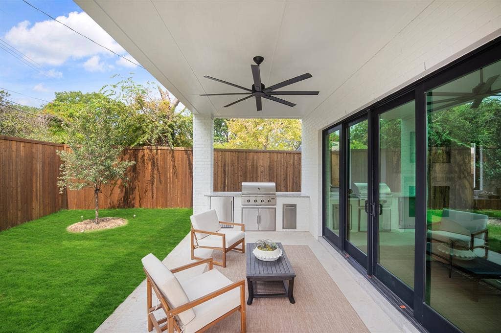 9011 Livenshire Drive, Dallas, TX 75238 9011 Livenshire Drive, Dallas, TX 75238