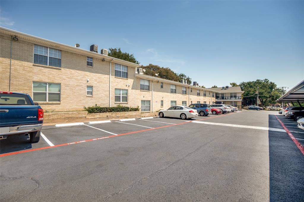 5818 E University Boulevard, #138, Dallas, TX 75206 5818 E University Boulevard, #138, Dallas, TX 75206
