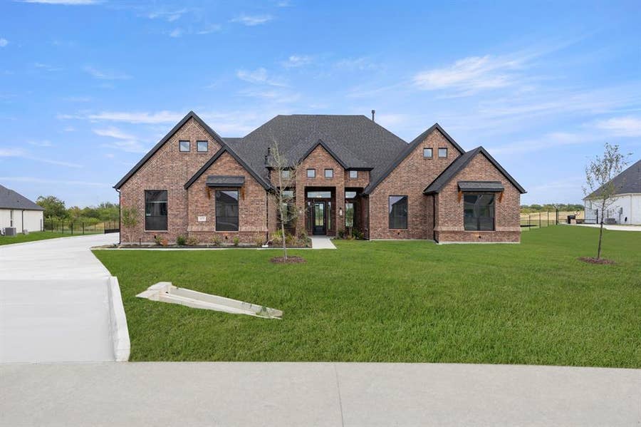 Property photo for 6633 Emerson Drive, Mesquite, TX