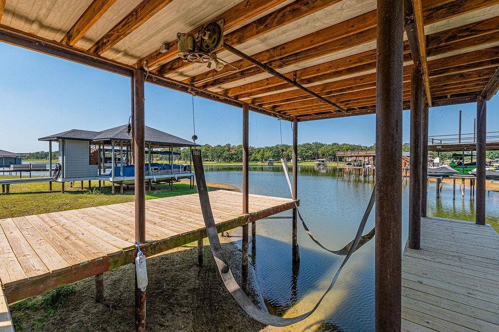 542 Arrowwood Beach Road, Trinidad, TX 75163 542 Arrowwood Beach Road, Trinidad, TX 75163