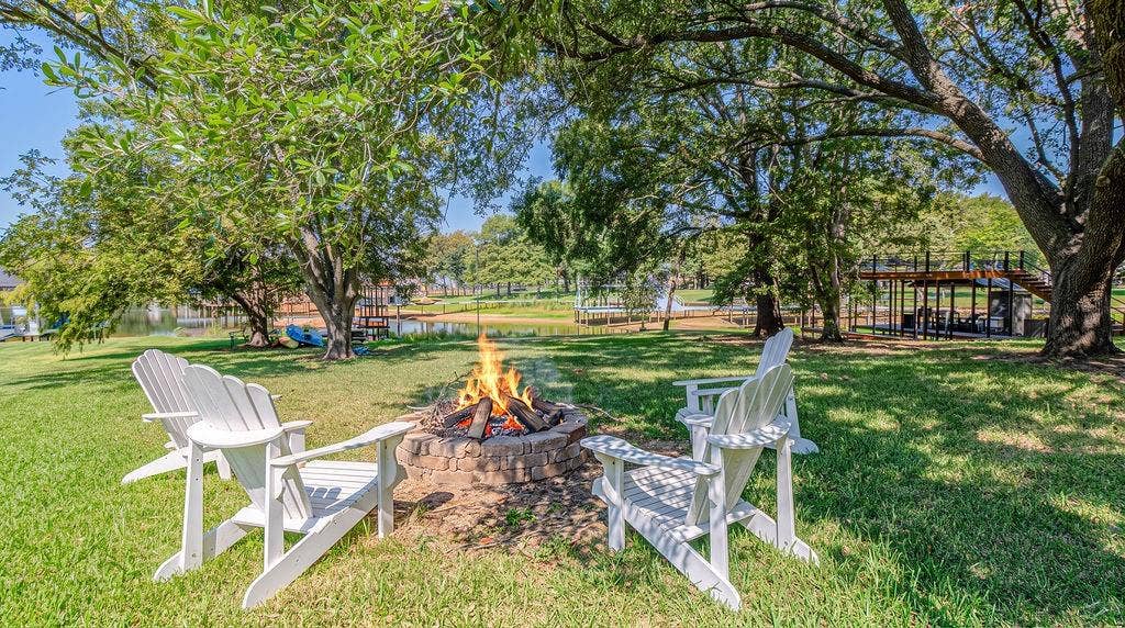 542 Arrowwood Beach Road, Trinidad, TX 75163 542 Arrowwood Beach Road, Trinidad, TX 75163