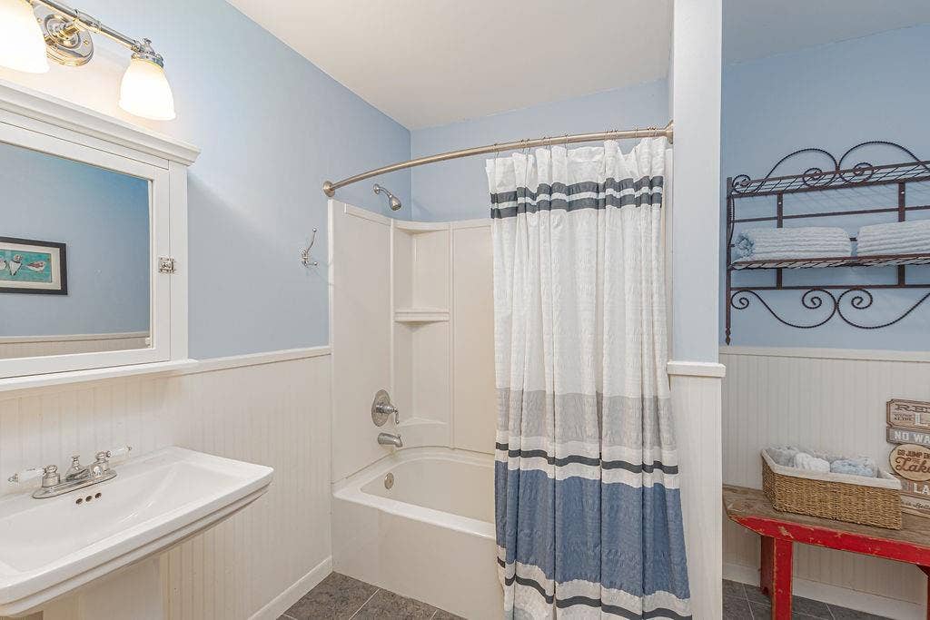 542 Arrowwood Beach Road, Trinidad, TX 75163 542 Arrowwood Beach Road, Trinidad, TX 75163