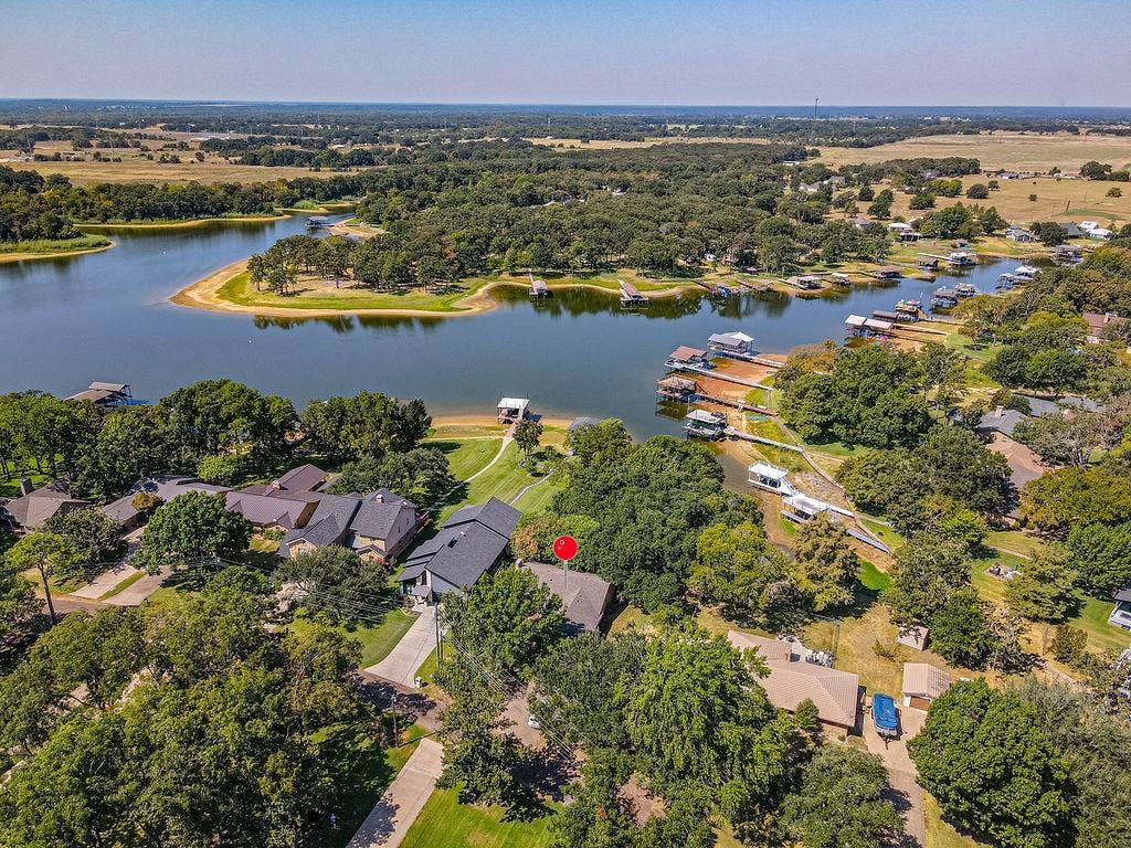 542 Arrowwood Beach Road, Trinidad, TX 75163 542 Arrowwood Beach Road, Trinidad, TX 75163