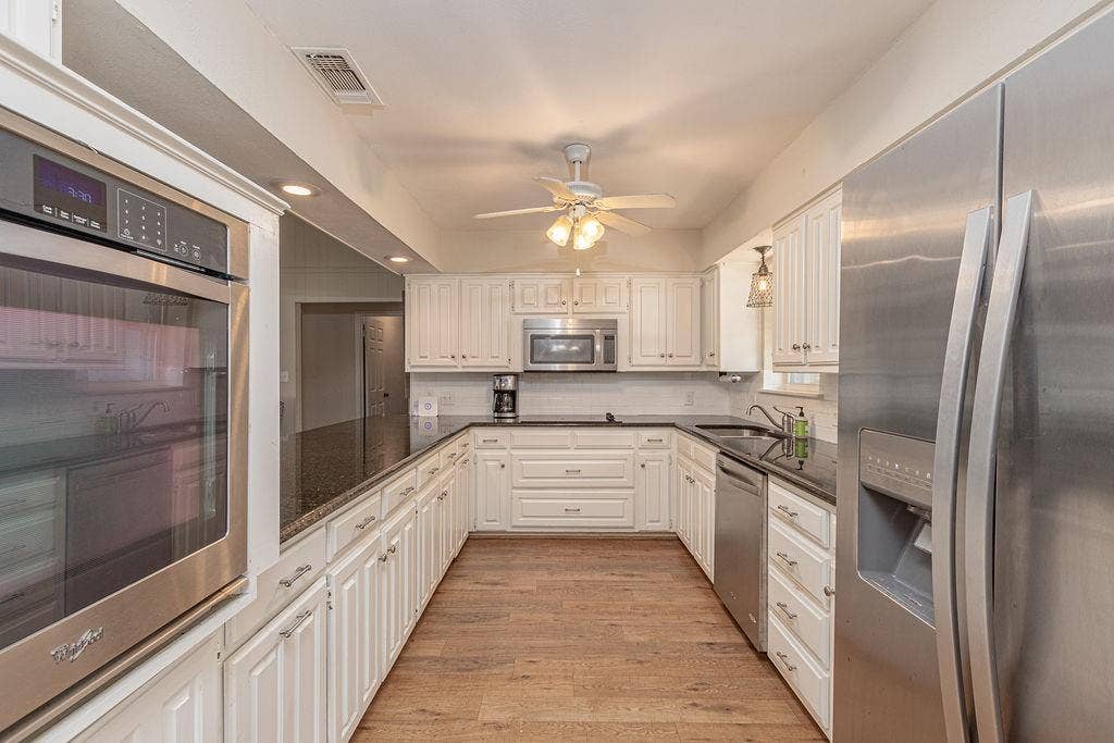 542 Arrowwood Beach Road, Trinidad, TX 75163 542 Arrowwood Beach Road, Trinidad, TX 75163