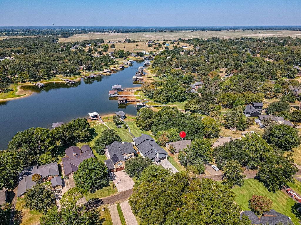 542 Arrowwood Beach Road, Trinidad, TX 75163 542 Arrowwood Beach Road, Trinidad, TX 75163