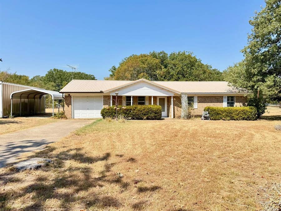 Property photo for 631 Welch Lane, Gun Barrel City, TX