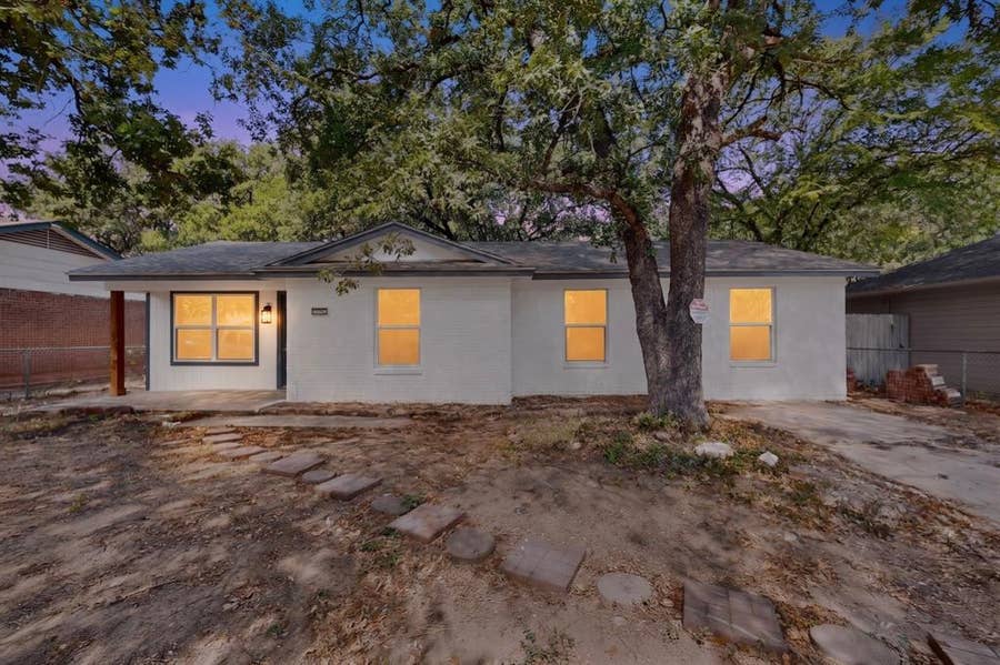 Property photo for 3029 Forestdale Lane, Balch Springs, TX