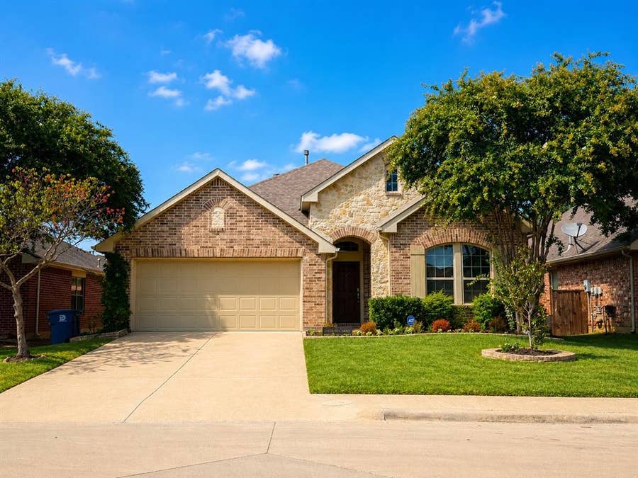 Property photo for 7015 Chackbay Lane, Dallas, TX