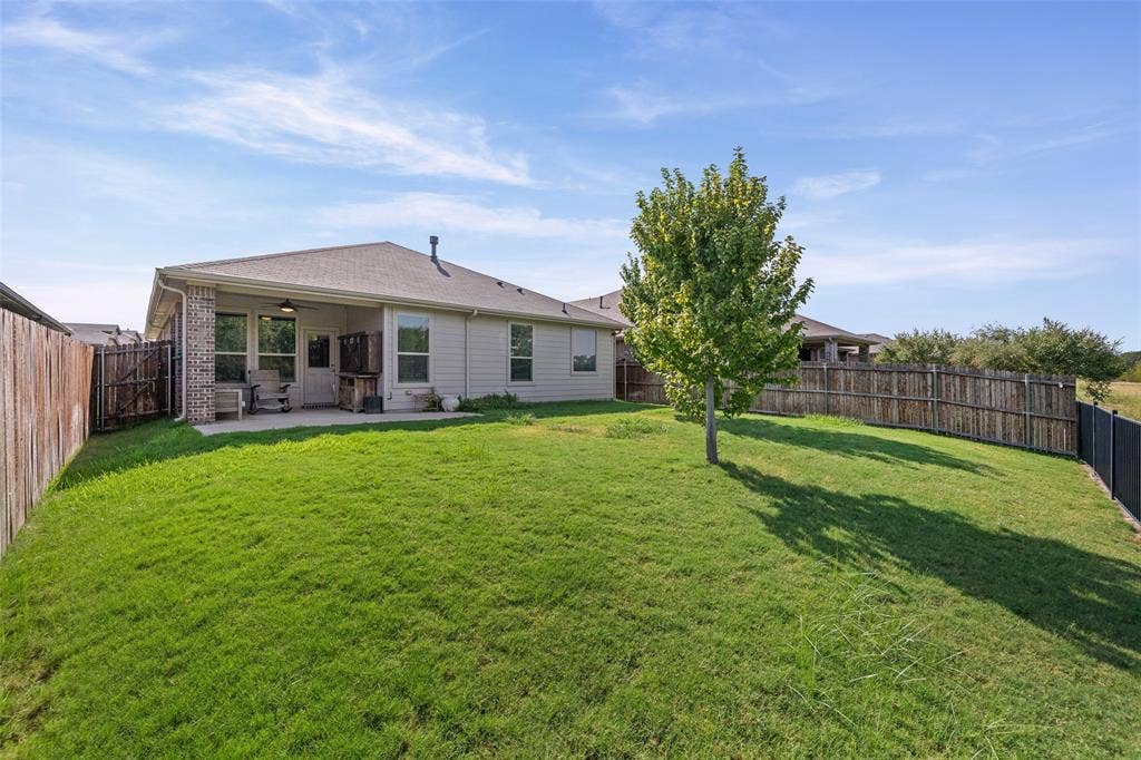 15852 Back Nine Road, Fort Worth, TX 76177
