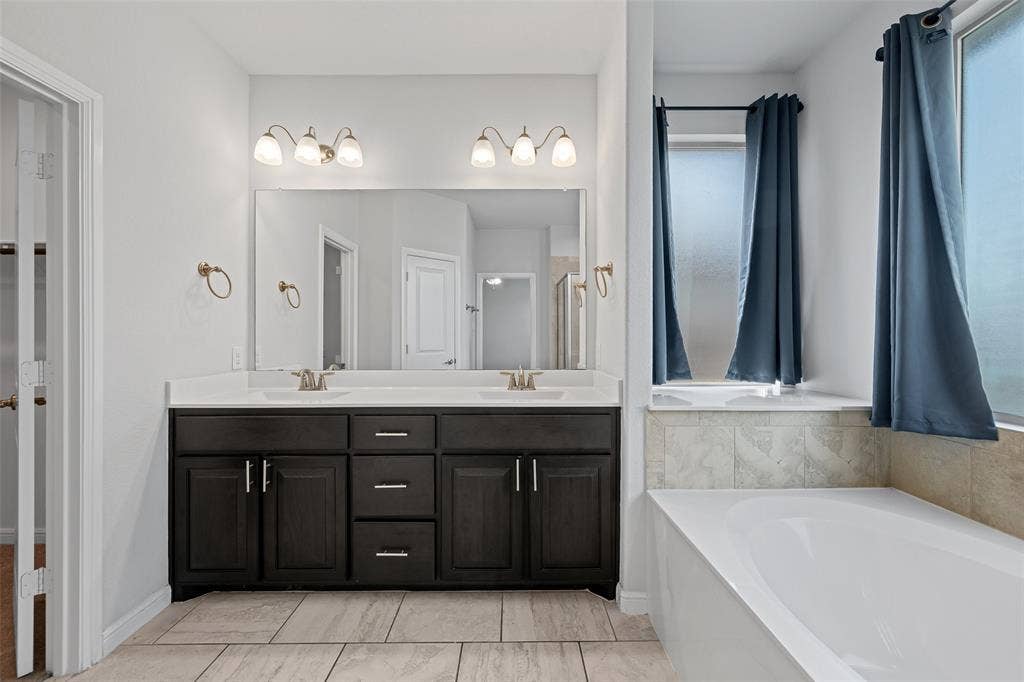 15852 Back Nine Road, Fort Worth, TX 76177