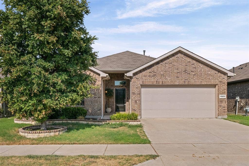 15852 Back Nine Road, Fort Worth, TX 76177